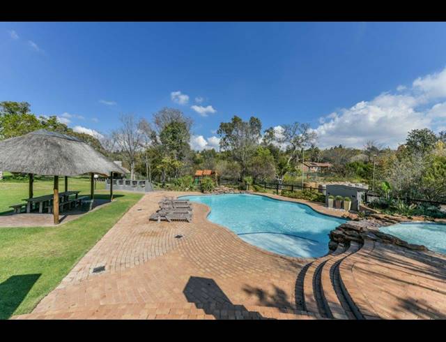 2 BEDROOM APARTMENT TO LET IN JUKSKEI PARK